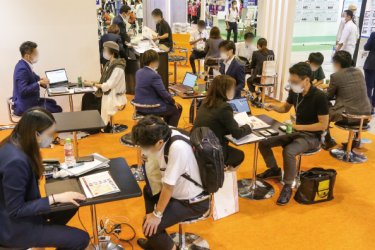 FRAX OSAKA　会場風景